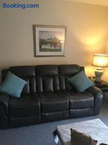 Silverhill House Apartment - Image 5