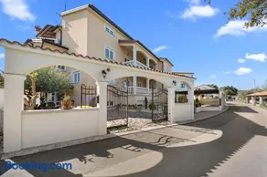 Apartments Villa Amfora - Image 1