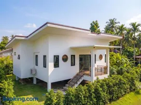 Garden Villa - Image 1
