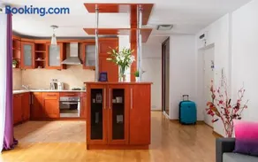 Elektoralna 12A - Colorful Apartment with Balcony by Noclegi Renters - Image 3