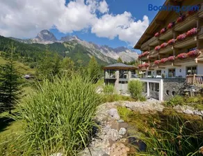 Hotel Der Almhof - Image 2
