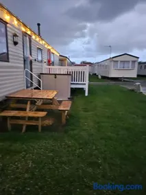 Jones caravan hire fir tree lyons robinhood rhyl - Image 5