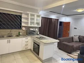 Mikan AirBnB - Image 3