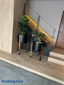Switch Auto Hotel - Image 3