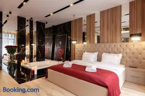 ARISTO Jacuzzi Hotel - Image 4