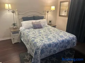 Family friendly, cozy, home at the beach - Image 3