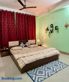 Maya - Spacious 1 Bedroom Retreat with AC, Wi-Fi and Terrace - Image 1