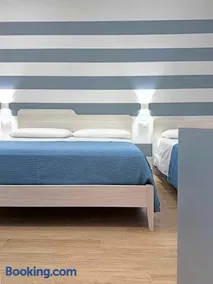 Tra 2 Blu Guest House - Image 1