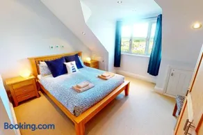 CROYDE WAVES 4 Bedrooms - Image 5