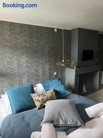"Un Lieu Unique" le Cozy - Image 3
