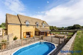 6 Bed in Chipping Campden oc-h34138 - Image 1