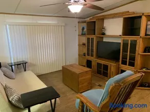 Edgewater Getaway - Image 4