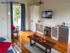 Seven Gables - Image 3