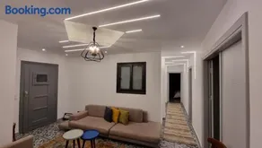 Alex Gate apartment - families only - Image 1
