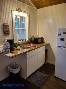 Valley View Cabin - Buffalo Point - Image 2