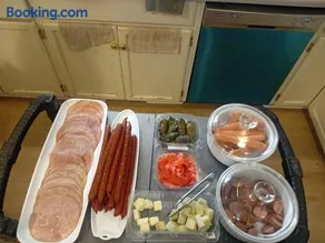 The Breakfast Getaway In Fraser Valley - Image 1
