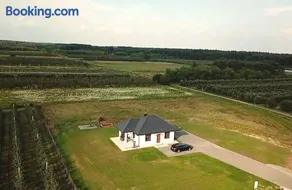 Domek wśród Jabłonek - Image 1