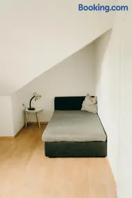 A cozy home away from home - Image 2