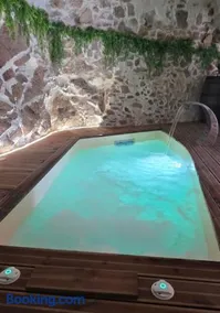 Notre Viree V Studio avec piscine sauna et bassin a remous - Image 1