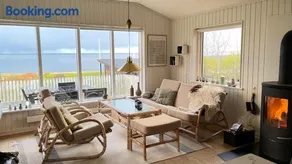Enjoy The Silence And Stunning View Over The Sea - Image 4
