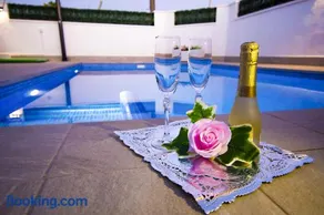 CASA SOLEADA Piscina CLIMATIZADA y PRIVADA - Image 2