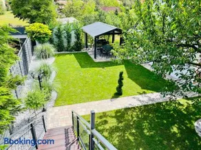 Villa Lake - Image 2