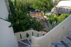 Elli Studios & Apartments - Image 3
