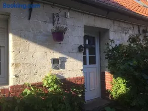 LA GRENOUILLERE- Gîte 9 personnes, 3 chambres, 3 sdb, 3 toilettes, idéal pour séjour court ou étape - Image 1
