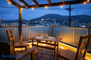 Inasa Night View Terrace - 世界新三大夜景を楽しむ一棟貸切宿 - Image 1