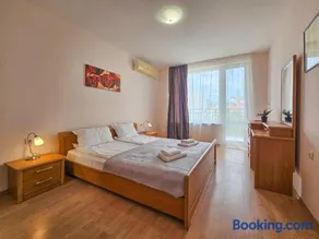 Marina and Panorama Apartments - Image 3