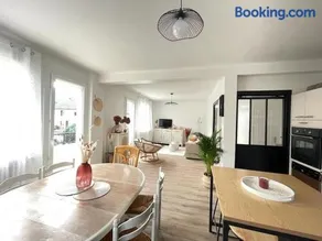 Superbe appartement avec salle de jeux - Image 3