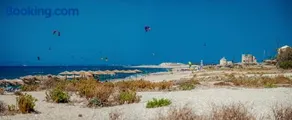 Rontos House, seaside - Image 2