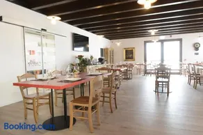 L'Insolito Posto - Image 1