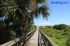 St Augustine Beach & Tennis Resort 819 - Image 1