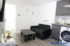 The Apartment - Image 5
