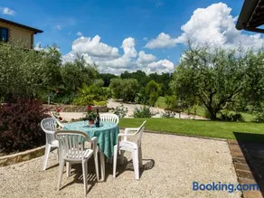 Farmhouse in Perugia with Swimming Pool - Image 5