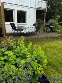 Comfortable stay near Gothenburg with private sauna and coast nearby - Image 4
