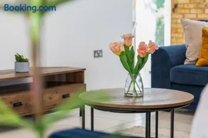 Contractor Accommodation Peterborough- Parking-Business and Work Stays - Image 4
