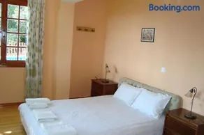 Villa's ground floor apartment with 60 qm swimming pool - Image 4