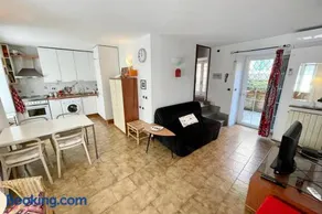 Framura, Ampio appartamento con terrazzo vista mare - Image 2