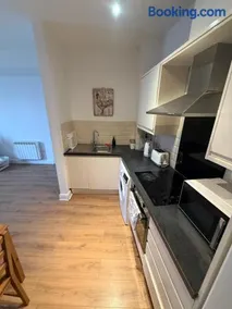 Five Star Property - Image 4