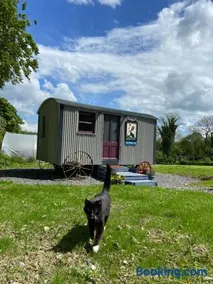 The Hares Hut at Carrigeen Glamping - Image 5