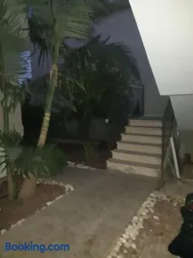 יחידת דיור עם בריכה פרטית מפנקת - Image 3
