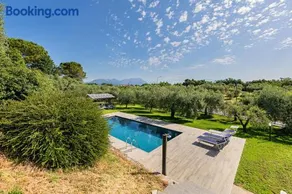 Castelletto with two suite apartments & pool & park free - Image 2