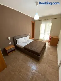 Nick & Santo's Holiday Homes - Image 2