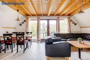 Ooievaar I Bungalow met Grote Tuin - Image 3