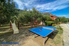 Lola - privacy, pool & view - Image 1