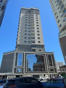 Apartamento Moderno e Aconchegante 350m da Praia - Image 1