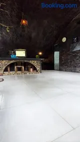 Mamalakandam Rock Cave at Diya Homestay - Image 4