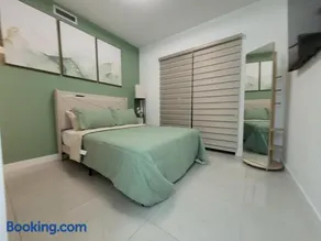 Private Cozy Studio Close to the Keys - Image 3